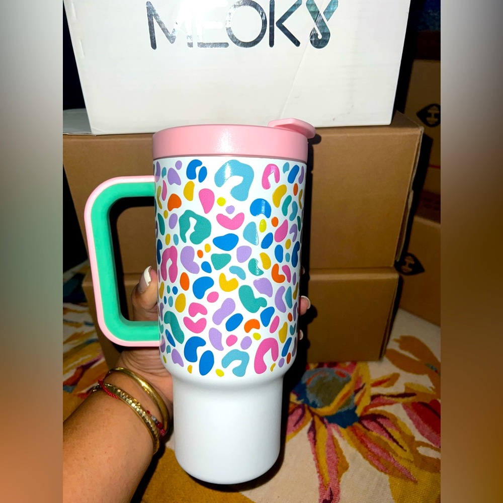 NIB MEOKY TRAVEL TUMBLER 32oz